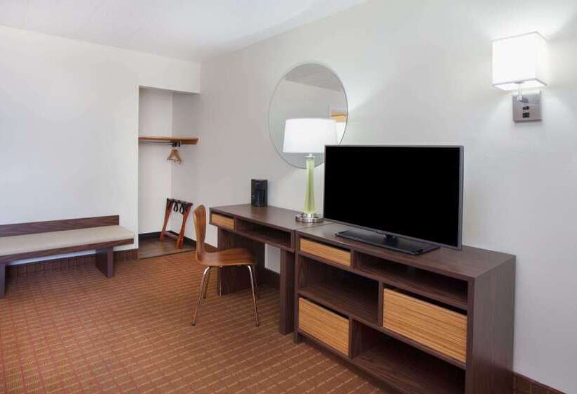 酒店 Super 8 By Wyndham Chicago/rosemont/o Hare/se