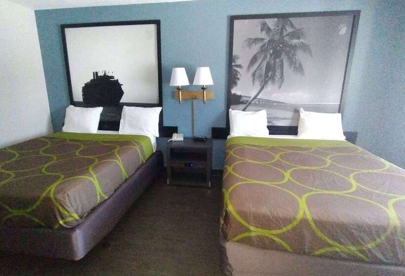 Super 8 Motel By Wyndham Near Fort Lauderdale Arpt