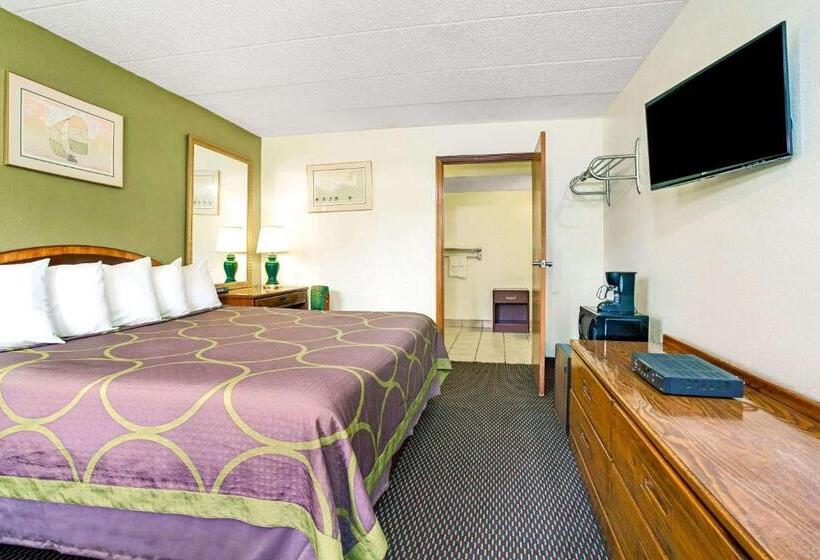 فندق Super 8 By Wyndham Fort Mitchell Cincinnati Area