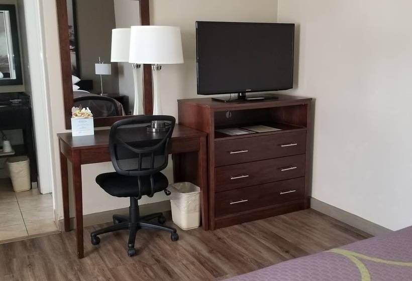 فندق Super 8 By Wyndham Los Angelesculver City Area