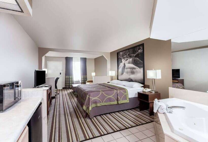 هتل Super 8 By Wyndham Pigeon Forge Emert St