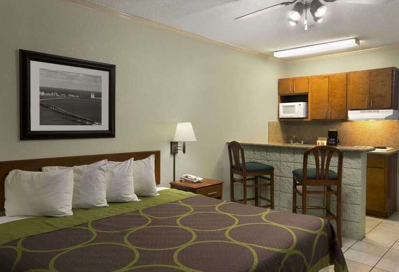 בית מלון כפרי Super 8 By Wyndham South Padre Island