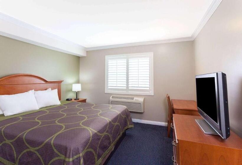 هتل Torrance Inn Lax Airport Area