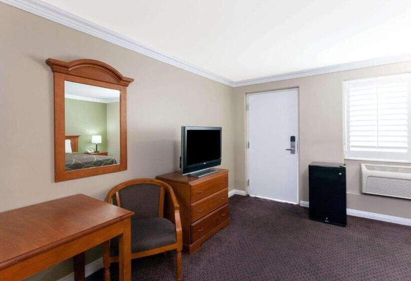 هتل Torrance Inn Lax Airport Area