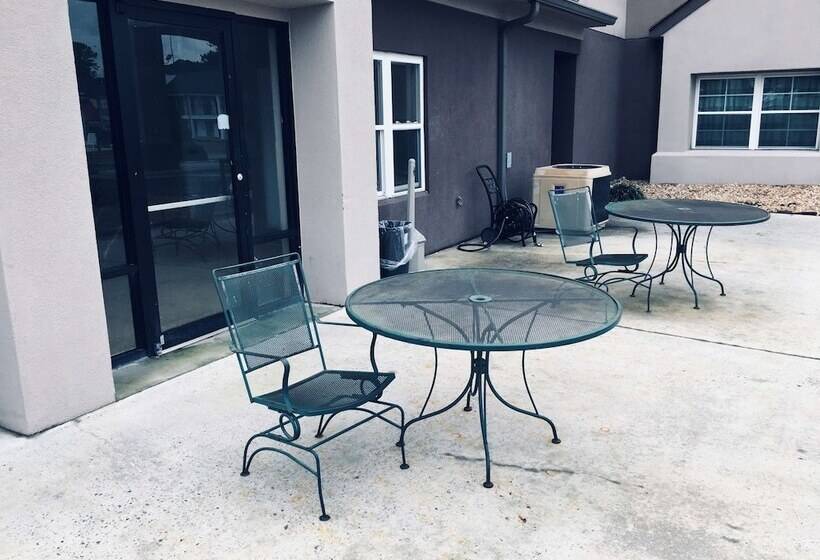 هتل Wingate By Wyndham Macon West