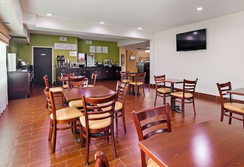 هتل Wingate By Wyndham Macon West