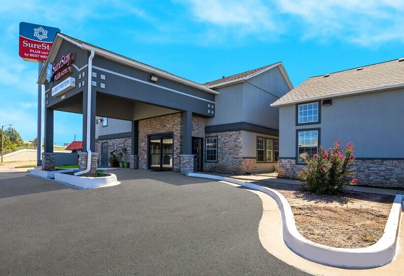 Hotel Surestay Plus  By Best Western Tulsa East