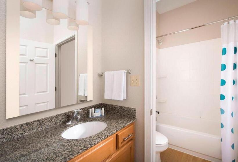 هتل Towneplace Suites By Marriott Albuquerque Airport