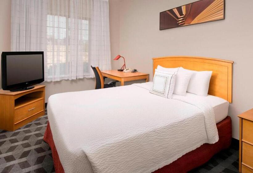 هتل Towneplace Suites By Marriott Albuquerque Airport