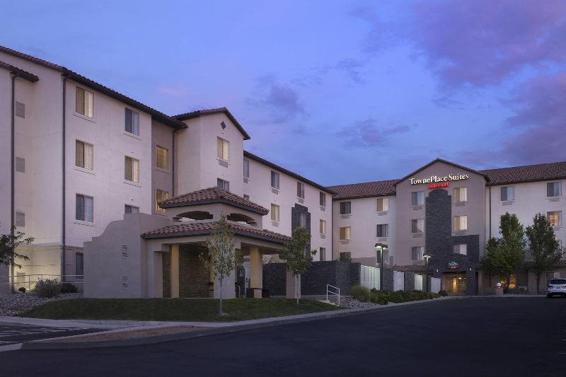 هتل Towneplace Suites By Marriott Albuquerque Airport
