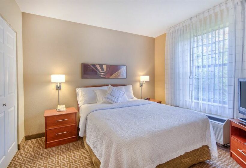 בית מלון כפרי Towneplace Suites By Marriott Charlotte Univ. Research Park