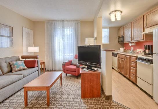 Hotel Towneplace Suites By Marriott Charlotte Univ. Research Park