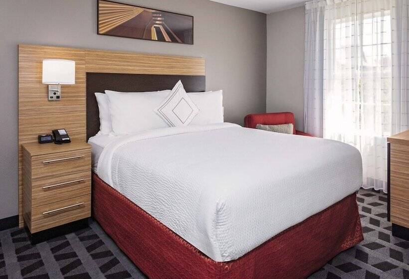 هتل Towneplace Suites By Marriott Dallas Plano/legacy