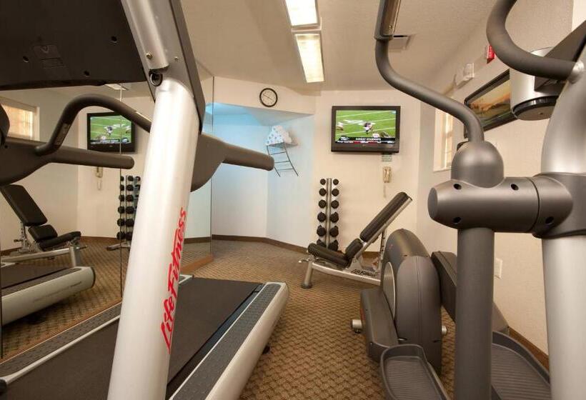 هتل Towneplace Suites By Marriott Fort Meade National Business Park