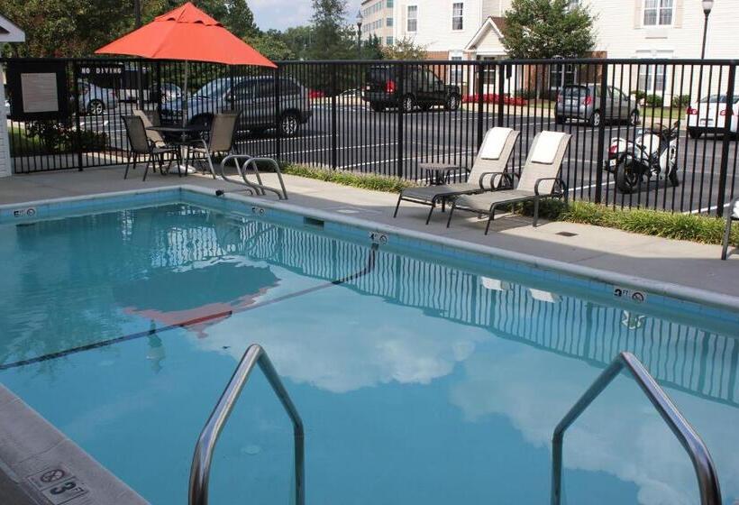 هتل Towneplace Suites By Marriott Fort Meade National Business Park