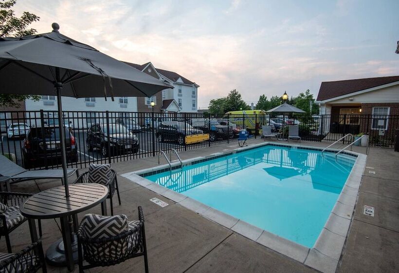 هتل Towneplace Suites Columbus Airport Gahanna