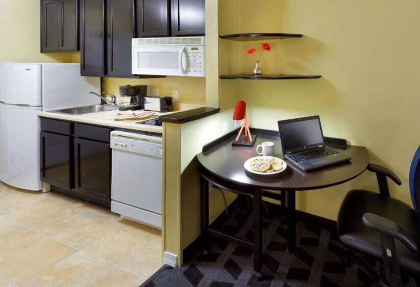 هتل Towneplace Suites Joplin
