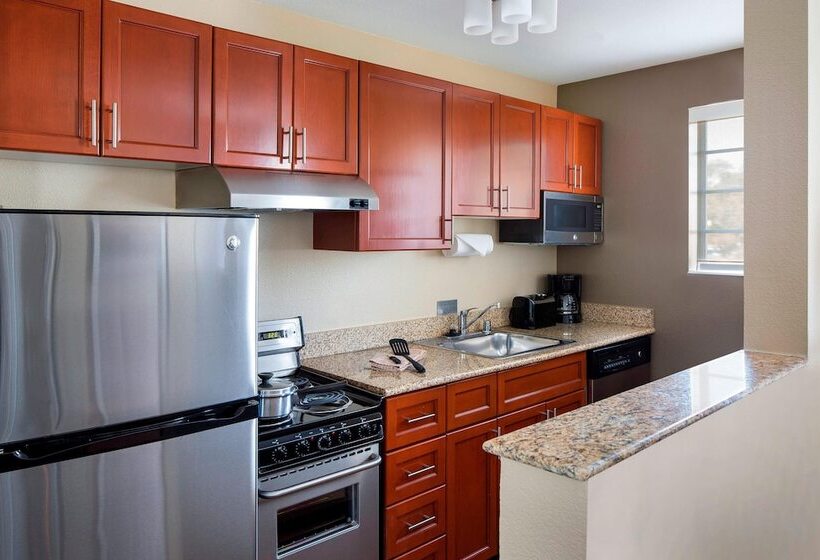 هتل Towneplace Suites Milpitas Silicon Valley