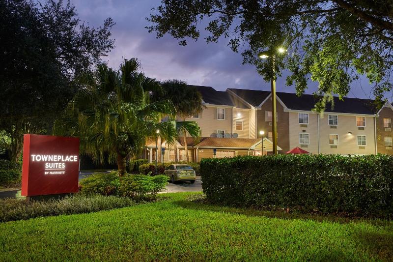 בית מלון כפרי Towneplace Suites Tampa North/i75 Fletcher