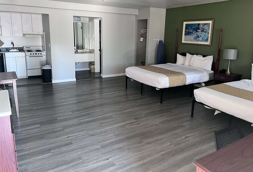 هتل Travelodge By Wyndham Redding Ca