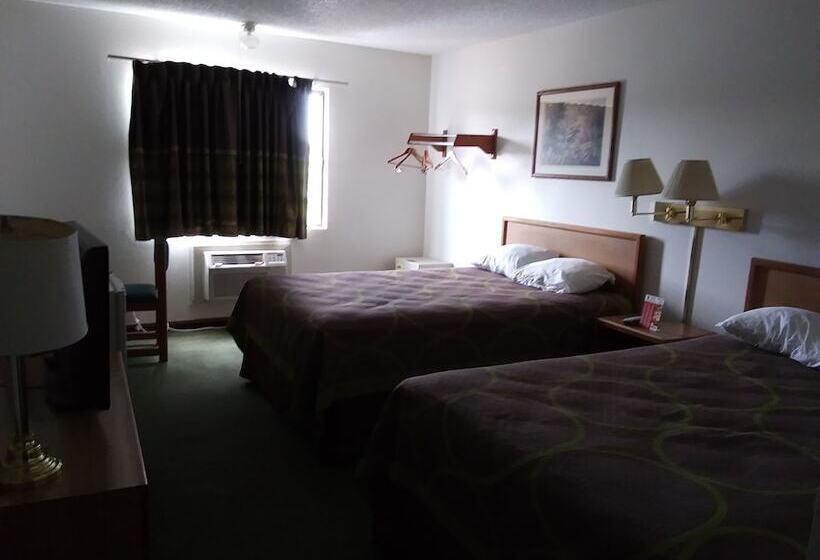 Мотель Amerihost Inn & Suites