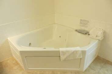 مُتل Amerivu Inn And Suites   Stanley
