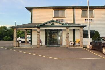 مُتل Amerivu Inn And Suites   Stanley