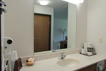 مُتل Amerivu Inn And Suites   Stanley