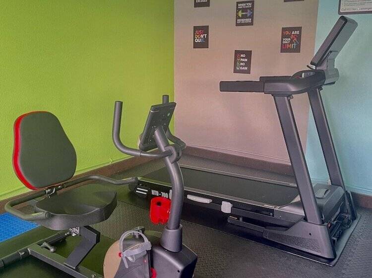 فندق على الطريق Baymont By Wyndham Anderson