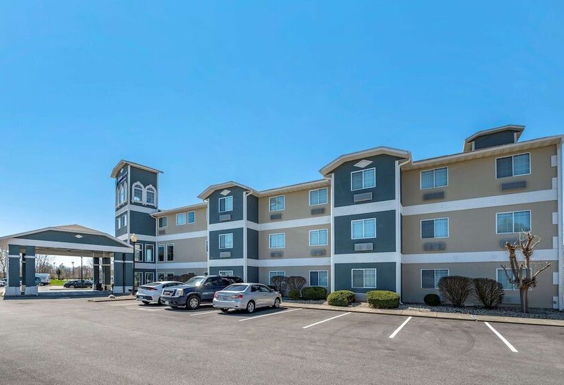 فندق على الطريق Clarion Pointe Indianapolis Airport