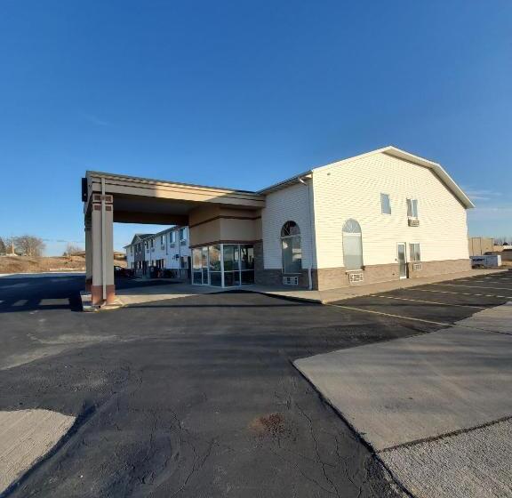 모텔 Super 7 Inn Tecumseh