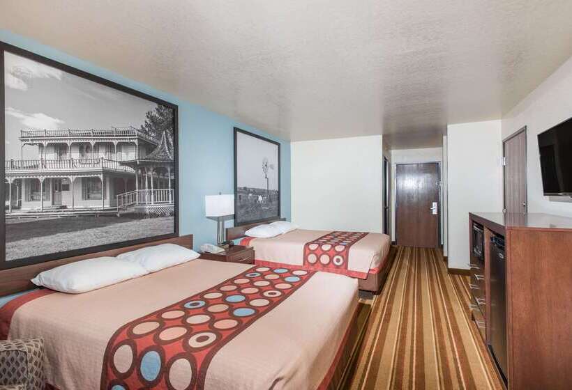 فندق على الطريق Super 8 By Wyndham Claremore Ok