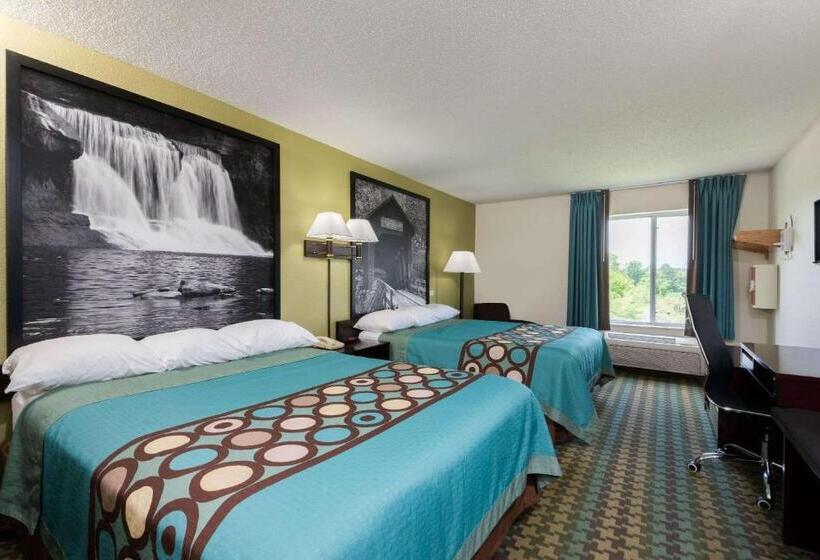 فندق على الطريق Super 8 By Wyndham Cloverdale In