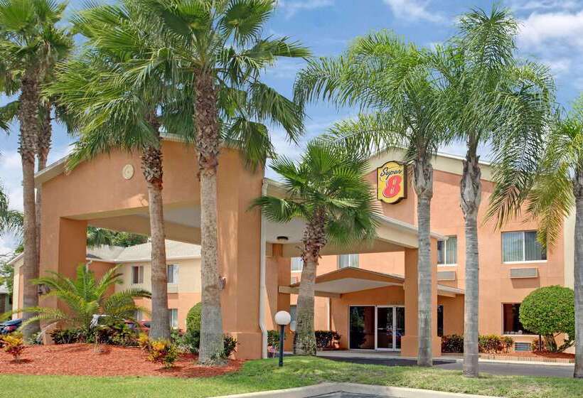 Motel Super 8 By Wyndham Daytona Beach