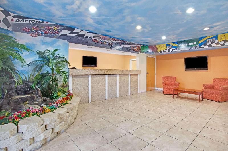 مُتل Super 8 By Wyndham Daytona Beach