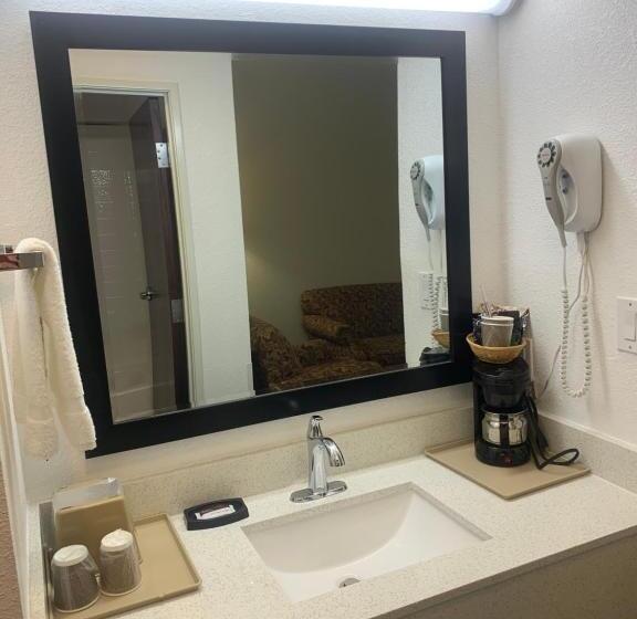 مُتل Super 8 By Wyndham Hillsboro Tx