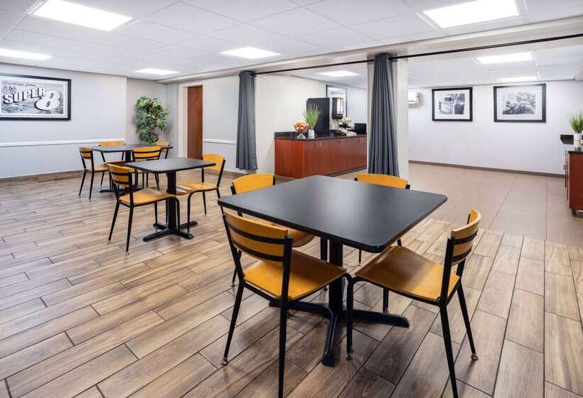 فندق على الطريق Super 8 By Wyndham Mount Laurel