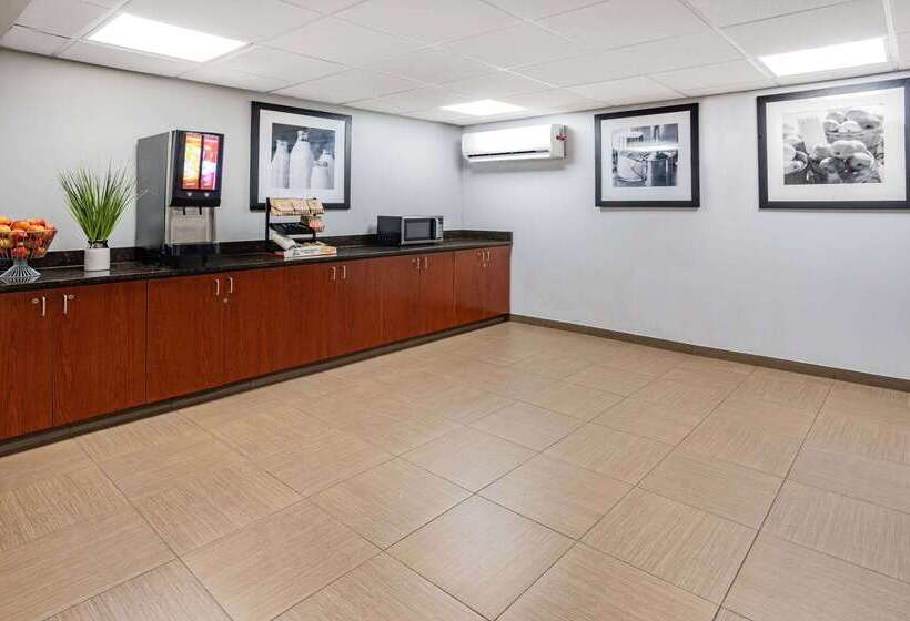 فندق على الطريق Super 8 By Wyndham Mount Laurel