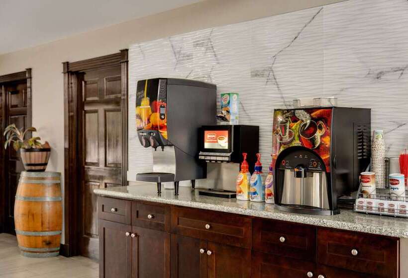 مُتل Super 8 By Wyndham Ocean Springs Biloxi