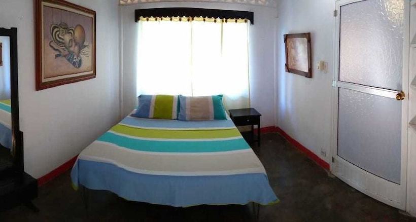 Общежитие Hostal Villa Juliana