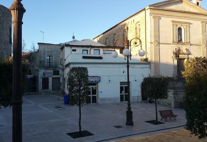 مبيت وإفطار Bar Centrale Zichella