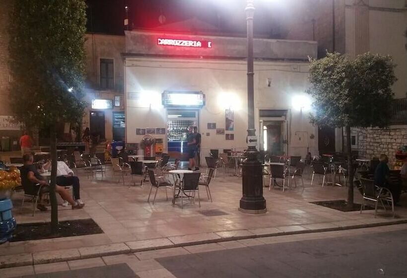 مبيت وإفطار Bar Centrale Zichella