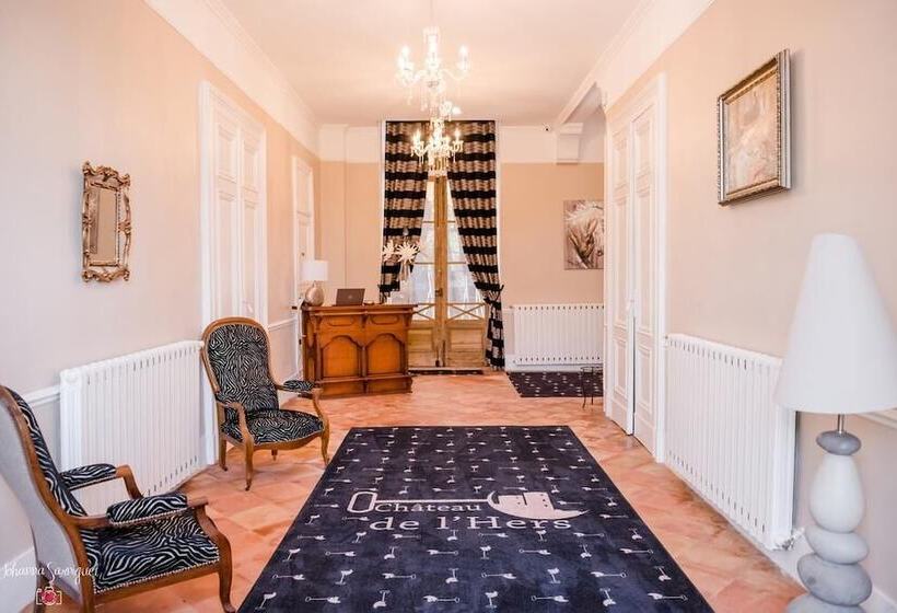 ベッドアンドブレックファースト Château De L Hers