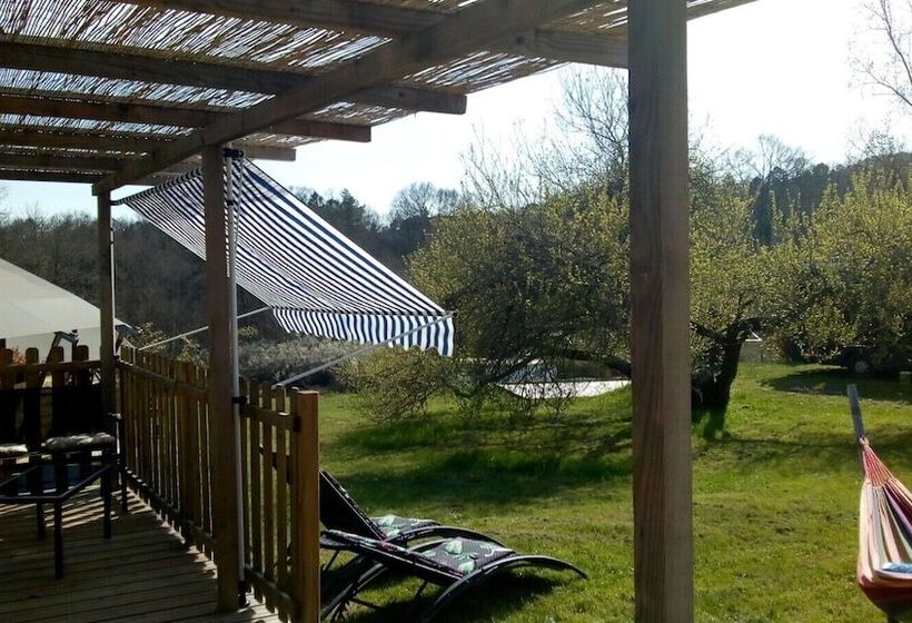 Bed and Breakfast Domaine De La Velle