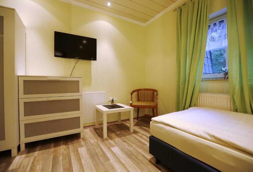 호텔 Corner S Inn  Pension Gästehaus Hostel