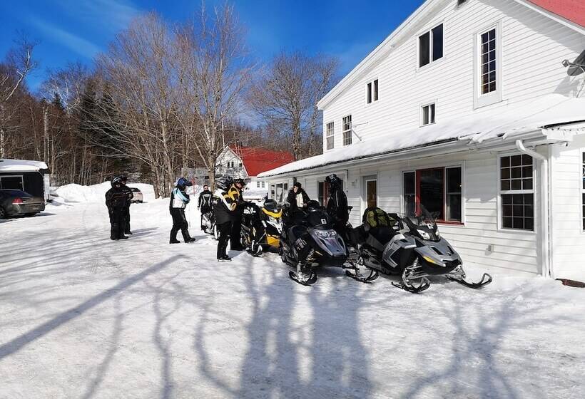 فندق Crabbe Mountain Inn