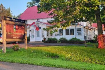 هتل Crabbe Mountain Inn