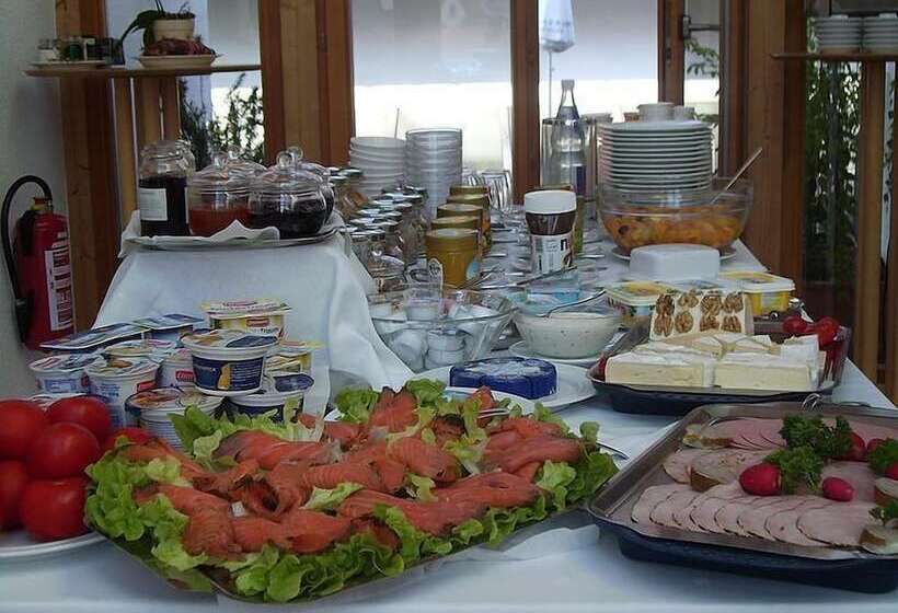 ホテル Gästehaus & Weingut Peth