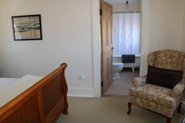 هتل Jardine's Inn