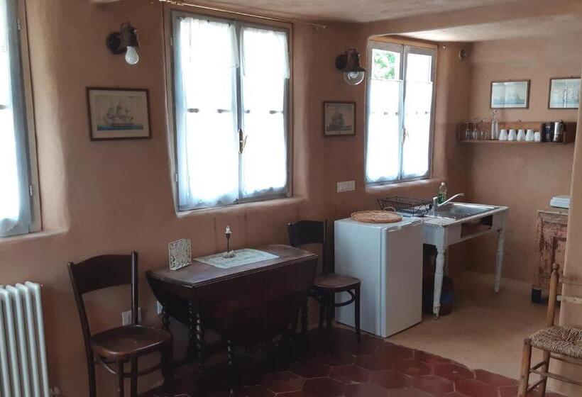 فندق ريفى Agriturismo Di Charme E Ristorante Stallato Il Filo Di Paglia